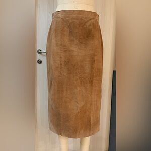 Chic Tan Pencil Skirt